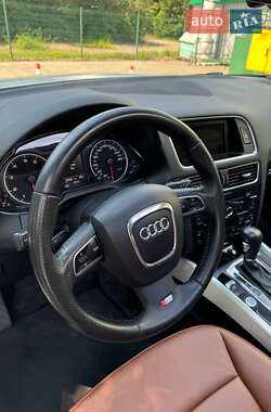 Внедорожник / Кроссовер Audi Q5 2012 в 