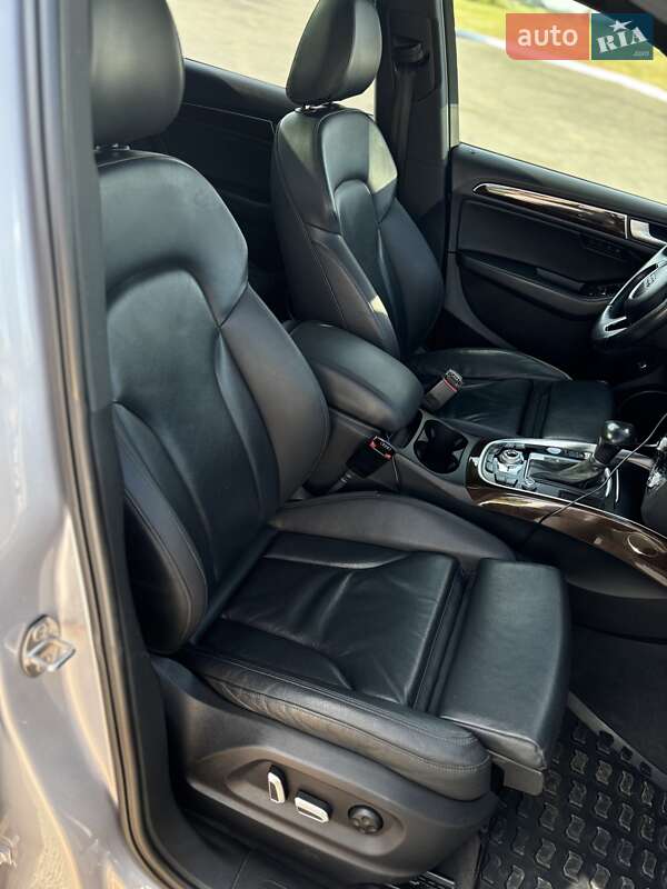 Внедорожник / Кроссовер Audi Q5 2014 в Одессе