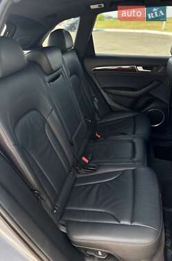 Позашляховик / Кросовер Audi Q5 2014 в 