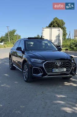Внедорожник / Кроссовер Audi Q5 2021 в 