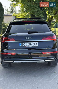 Внедорожник / Кроссовер Audi Q5 2021 в 
