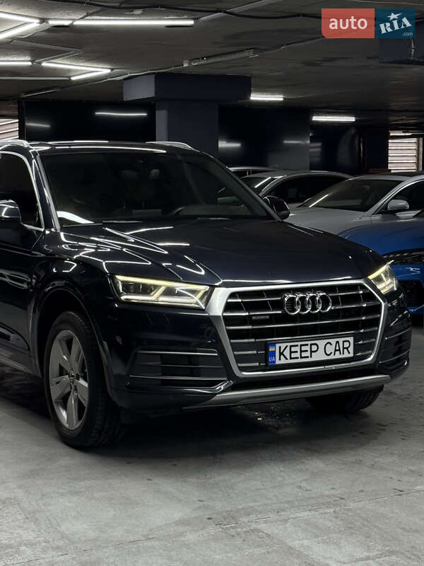 Внедорожник / Кроссовер Audi Q5 2017 в Одессе