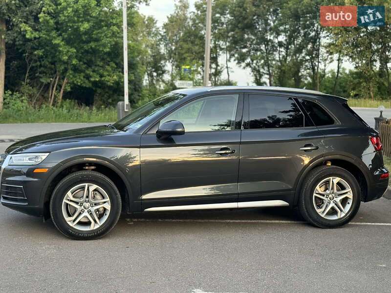 Позашляховик / Кросовер Audi Q5 2017 в Тернополі