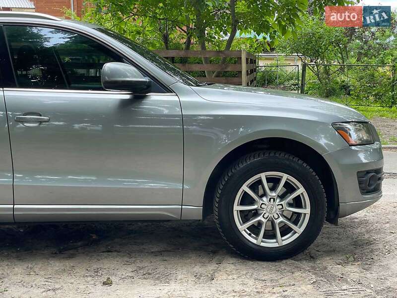 Внедорожник / Кроссовер Audi Q5 2011 в Киеве