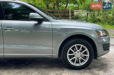 Внедорожник / Кроссовер Audi Q5 2011 в 