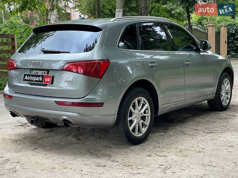 Внедорожник / Кроссовер Audi Q5 2011 в Киеве
