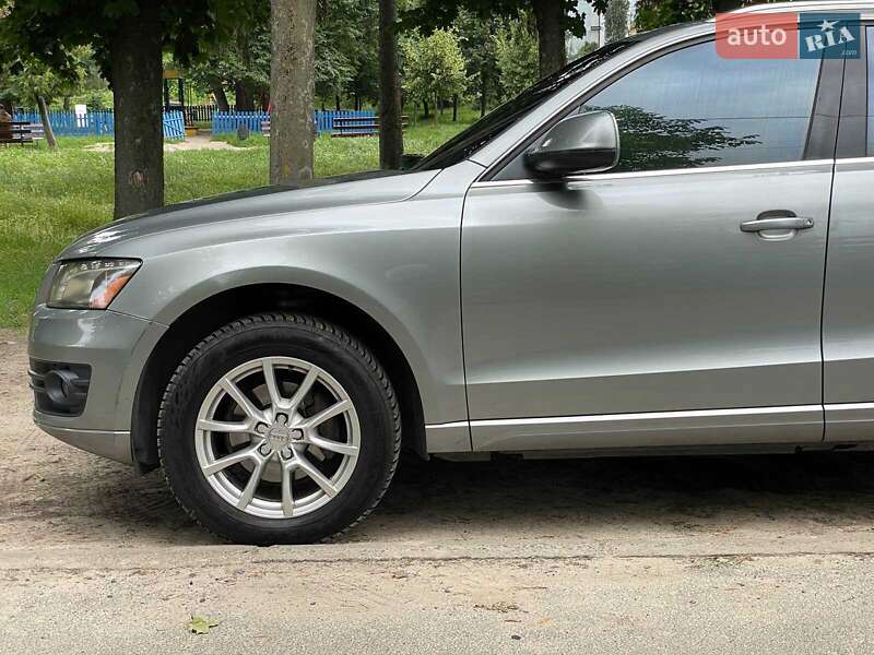 Внедорожник / Кроссовер Audi Q5 2011 в Киеве