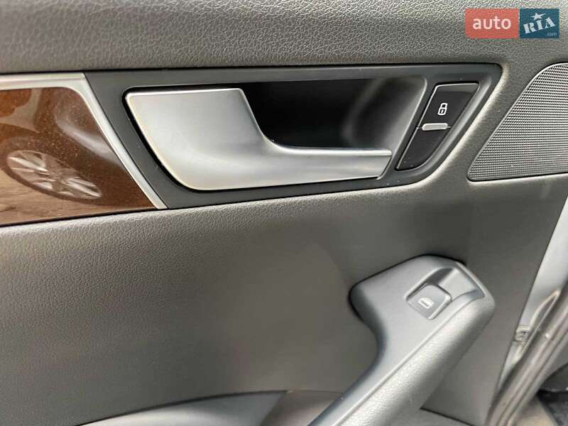 Внедорожник / Кроссовер Audi Q5 2011 в Киеве