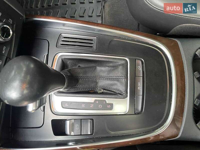 Внедорожник / Кроссовер Audi Q5 2011 в Киеве