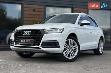 Внедорожник / Кроссовер Audi Q5 2018 в 
