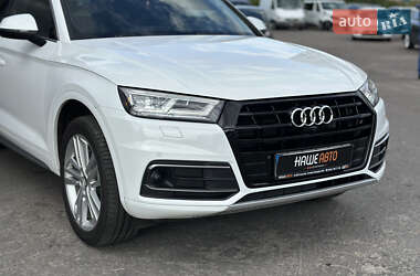 Внедорожник / Кроссовер Audi Q5 2018 в 
