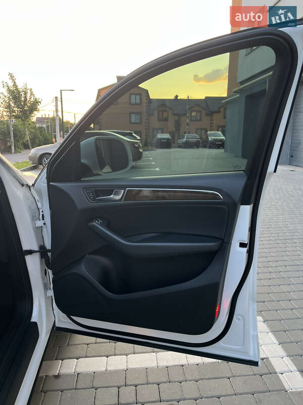 Позашляховик / Кросовер Audi Q5 2015 в Вінниці