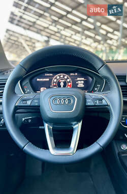Внедорожник / Кроссовер Audi Q5 2019 в 