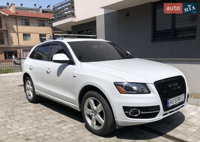 Позашляховик / Кросовер Audi Q5 2012 в Ужгороді