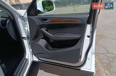 Позашляховик / Кросовер Audi Q5 2013 в 