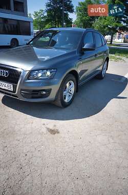 Внедорожник / Кроссовер Audi Q5 2009 в 