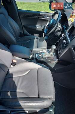 Внедорожник / Кроссовер Audi Q5 2009 в 