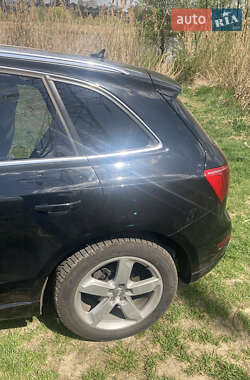 Внедорожник / Кроссовер Audi Q5 2012 в 