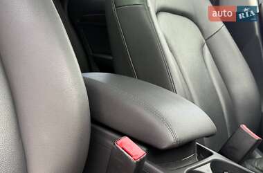 Внедорожник / Кроссовер Audi Q5 2015 в 