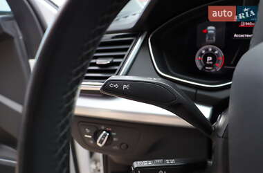 Внедорожник / Кроссовер Audi Q5 2021 в 