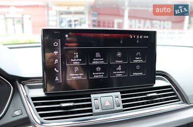 Внедорожник / Кроссовер Audi Q5 2021 в 