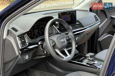 Внедорожник / Кроссовер Audi Q5 2023 в 