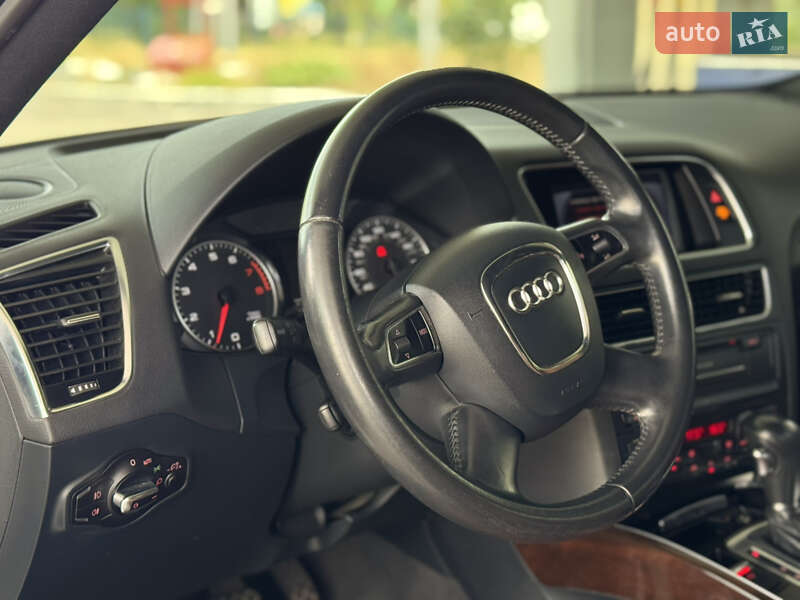 Внедорожник / Кроссовер Audi Q5 2011 в Николаеве