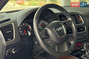 Внедорожник / Кроссовер Audi Q5 2011 в 