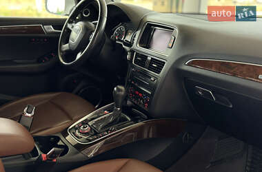 Внедорожник / Кроссовер Audi Q5 2011 в 