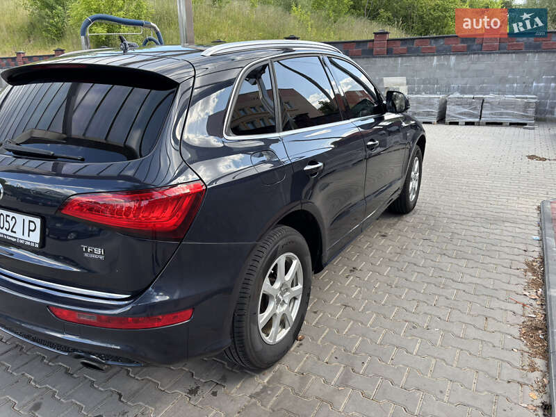 Позашляховик / Кросовер Audi Q5 2016 в Рівному