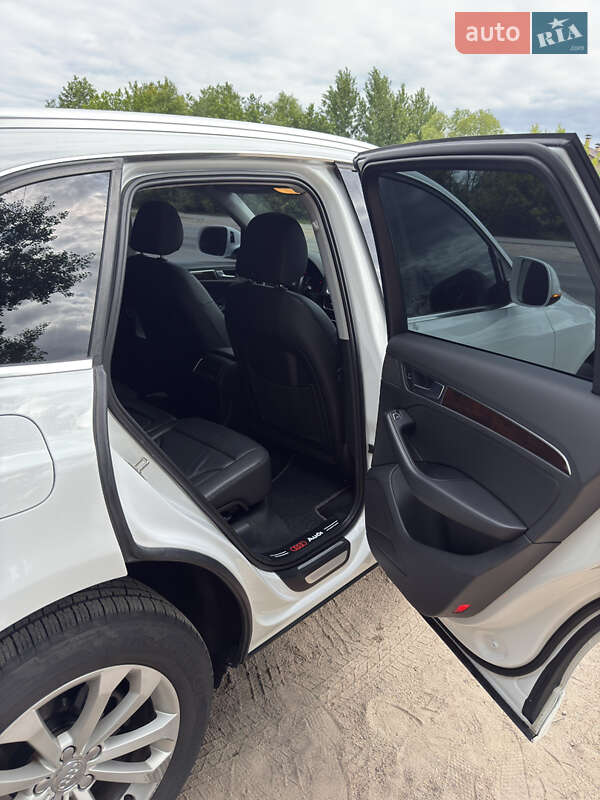 Внедорожник / Кроссовер Audi Q5 2015 в Житомире