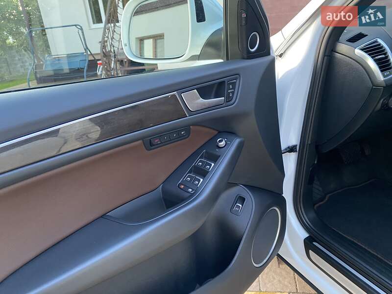 Внедорожник / Кроссовер Audi Q5 2014 в Ровно