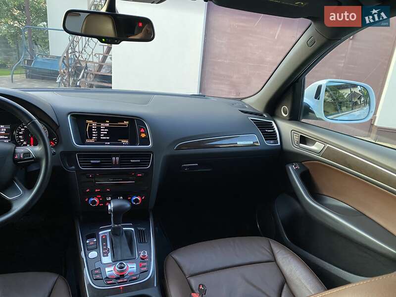 Внедорожник / Кроссовер Audi Q5 2014 в Ровно