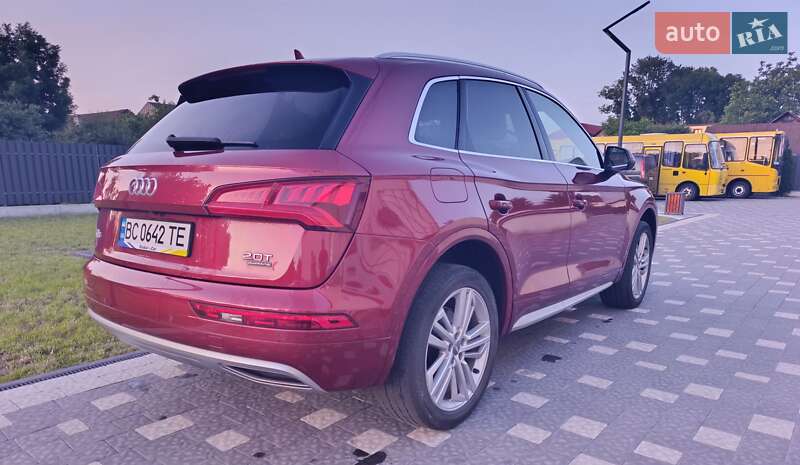 Позашляховик / Кросовер Audi Q5 2018 в Львові