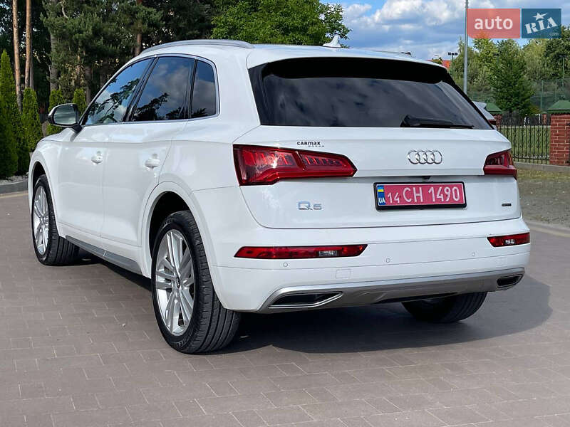 Внедорожник / Кроссовер Audi Q5 2019 в Львове