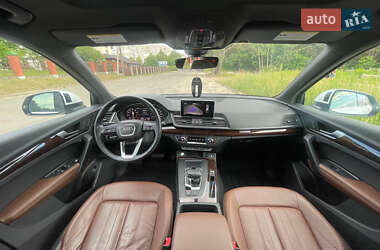 Внедорожник / Кроссовер Audi Q5 2019 в 