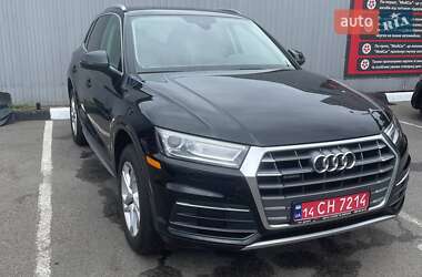 Позашляховик / Кросовер Audi Q5 2019 в Києві
