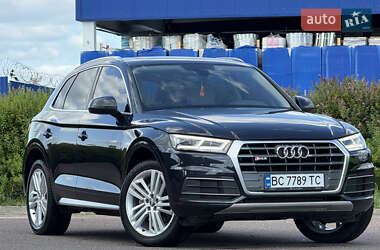 Внедорожник / Кроссовер Audi Q5 2020 в 