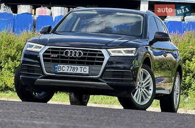 Внедорожник / Кроссовер Audi Q5 2020 в 