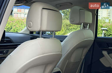 Внедорожник / Кроссовер Audi Q5 2020 в 