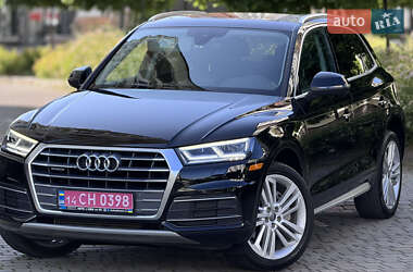 Внедорожник / Кроссовер Audi Q5 2018 в 