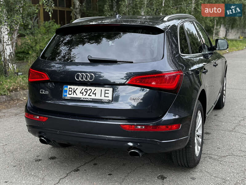 Внедорожник / Кроссовер Audi Q5 2012 в Киеве