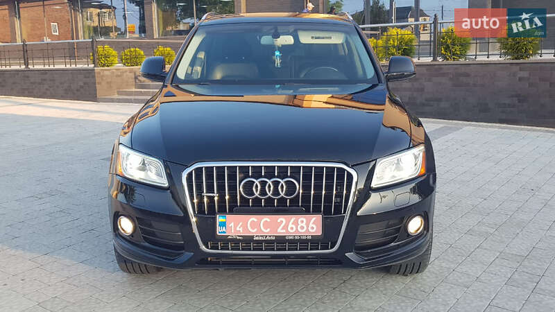 Внедорожник / Кроссовер Audi Q5 2015 в 
