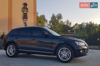 Внедорожник / Кроссовер Audi Q5 2015 в Городке