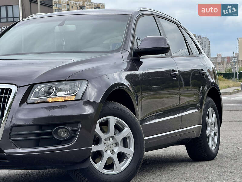 Внедорожник / Кроссовер Audi Q5 2012 в Киеве