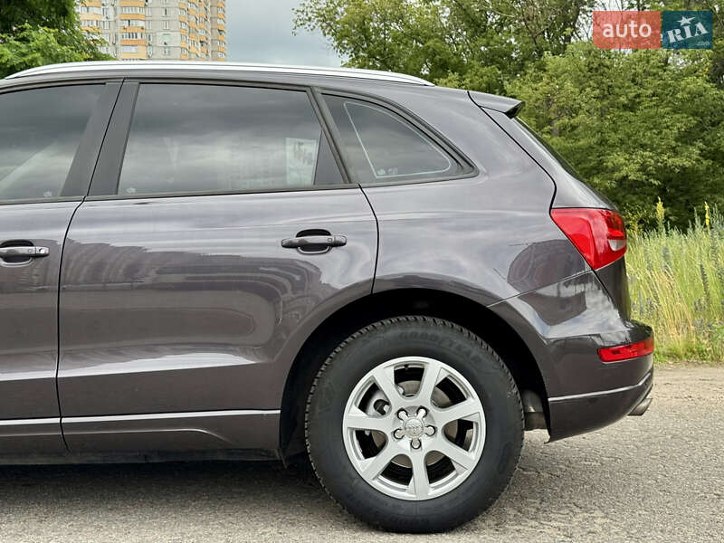 Внедорожник / Кроссовер Audi Q5 2012 в Киеве