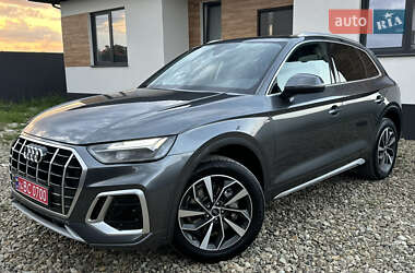 Внедорожник / Кроссовер Audi Q5 2022 в 