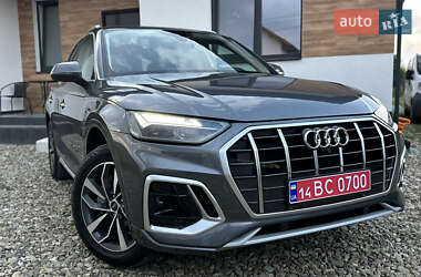 Внедорожник / Кроссовер Audi Q5 2022 в 