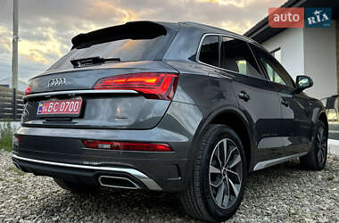 Внедорожник / Кроссовер Audi Q5 2022 в 