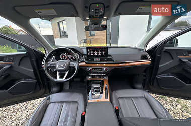 Внедорожник / Кроссовер Audi Q5 2022 в 